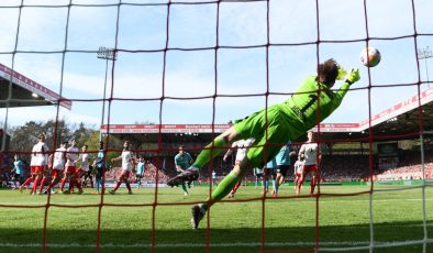 Bayer Leverkusen şampiyonluk için gün sayıyor