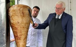 Almanya Cumhurbaşkanı’nın İstanbul davetinde döner kuyruğu